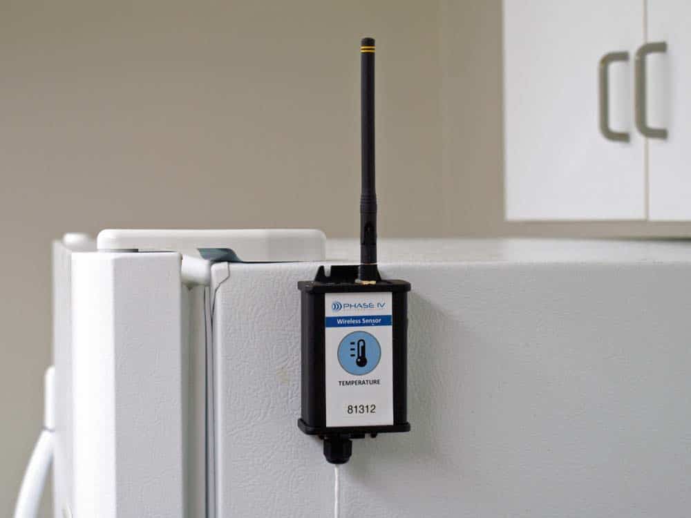 Refrigerator & Freezer Monitor Wireless Temperature Sensor with Tethered Probe and Thermal